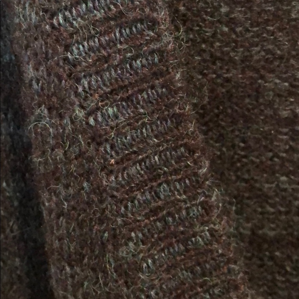 Deep V Sweater - Picture 3 of 3